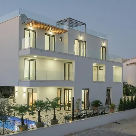 Villa Alea In Okrug Gornji, Heated Private Pool, Jacuzzi,