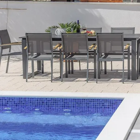Alea In Okrug Gornji, Heated Private Pool, Jacuzzi, Villa *