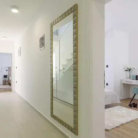 Alea In Okrug Gornji, Heated Private Pool, Jacuzzi, Villa Trogir