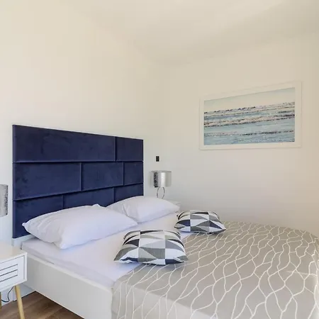 Alea In Okrug Gornji, Heated Private Pool, Jacuzzi, Villa *