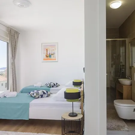 Alea In Okrug Gornji, Heated Private Pool, Jacuzzi, Villa Trogir